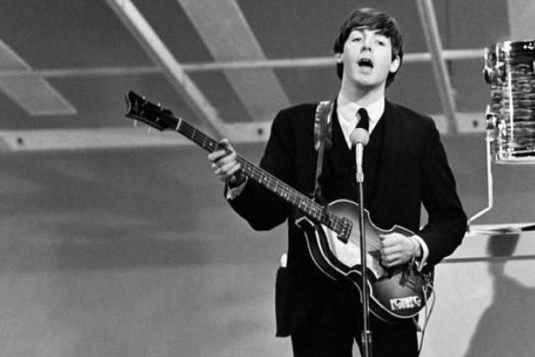 Bass Milik Paul McCartney Ditemukan Setelah 51 Tahun Hilang