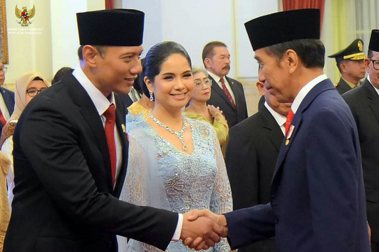 Jokowi Tunjuk AHY Jadi Menteri, Ganjar Pranowo: Ada Kursi Kosong ya di Isi