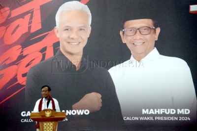 Mahfud MD Bareng Ribuan Relawan di Malang