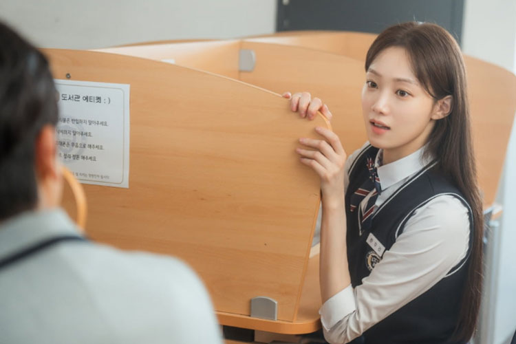 Lee-Sung-Kyung.jpg