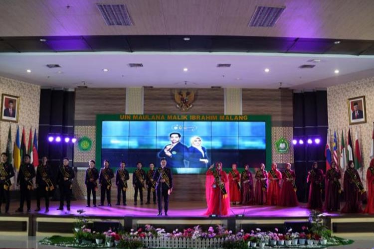 Acara grand final pemilihan duta kampus UIN Malang 2024 yang digelar pada Selasa (27/2/2024). (Foto: Humas UIN Malang)