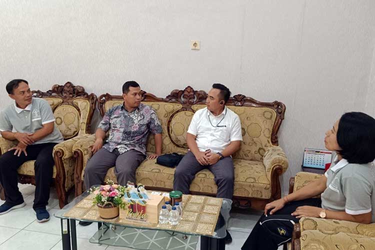 KPK RI saat mengunjungi Rupbasan Denpasar untuk membahas terkait penitipan benda sitaan perkara Tipikor. (Foto: Humas Kemenkumham Bali)