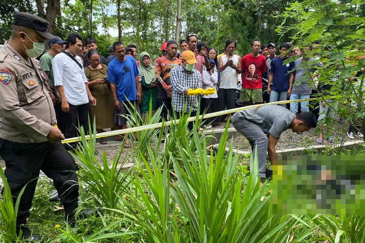Sejumlah personel polisi saat olah TKP di Jalan Raya Cikalong, Kabupaten Tasikmalaya, Jawa Barat. Jumat (1/3/2024) (FOTO: Istimewa)