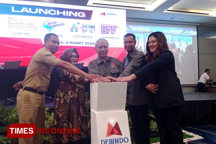 Peluncuran empat event besar persembahan PT Debindo Mitra Tama bersama Pemprov Jatim di Leedon Hotel & Suites Surabaya, Selasa (5/3/2024).(FOTO: Lely Yuana/TIMES Indonesia)