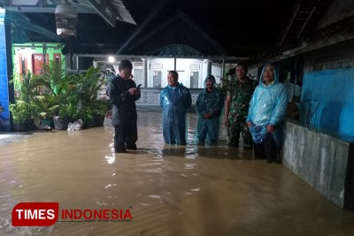 Sehari, Ada 30 Titik Longsor Dan Banjir Terjang 15 Kecamatan Di ...