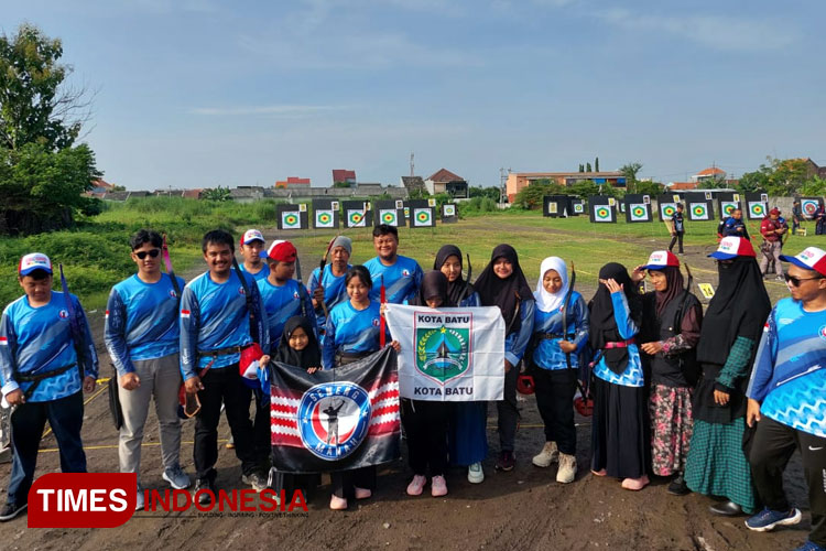 Sukses ganda diraih oleh HBA (Horseback Archery) Pordasi Kota Batu meraih sukses ganda dalam dua even yang digelar pekan ini.Yakni even Surabaya Jumping Master, 1ST SERIES dan Ground Archery Tournament 2024. (Muhammad Dhani Rahman/TIMES Indonesia)