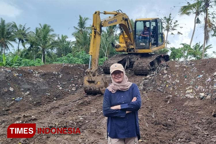 Pelaksana Tugas (Plt) Kepala Dinas Lingkungan Hidup (DLH) Banyuwangi, Dwi Handayani ST, M Si. (Foto : Syamsul Arifin/TIMES Indonesia)