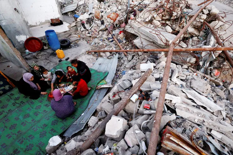 Lagi, Israel Membunuh Enam Warga Palestina yang Tengah Menunggu Bantuan