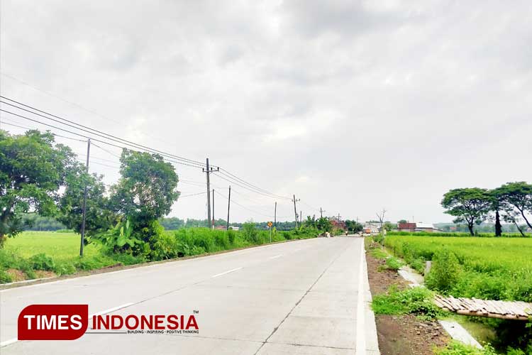 Jalan Kabuh-Tapen, Tempat Ngabuburit Eksotik di Jombang Utara