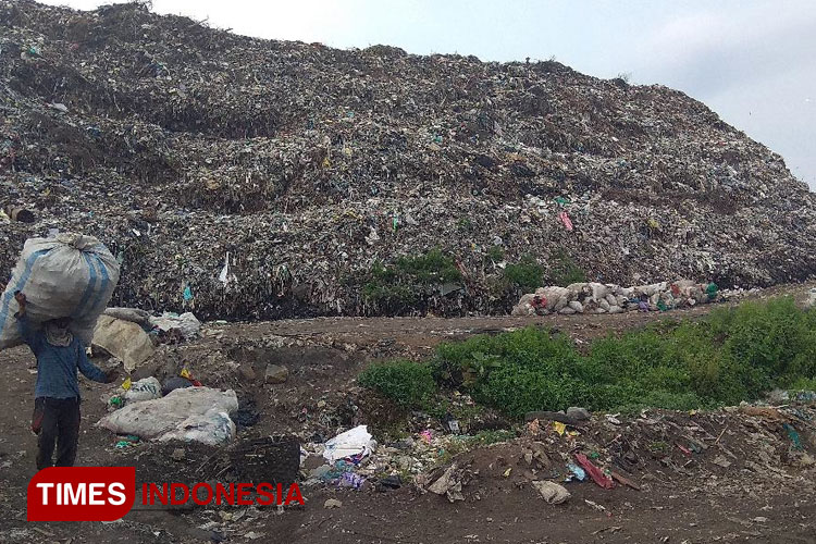 Tumpukan sampah di TPA Kota Probolinggo. (Foto: Dok. TIMES Indonesia)