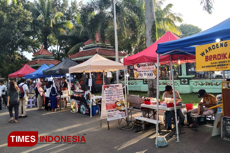 Bazar Takjil di Mesuem Brawijaya (Foto: Afifah Fitri Wahyuningtyas MBKM)