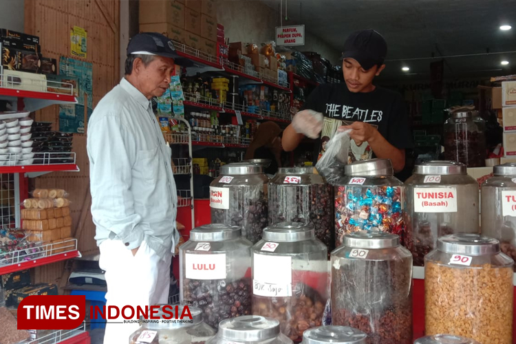 Panen Pesanan saat Ramadan, Penjual Kurma di Kota Malang: Pembeli Selektif Produk Israel
