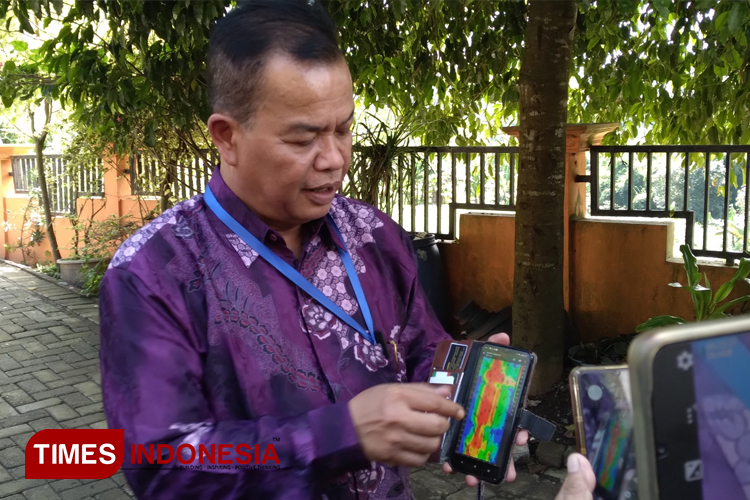 Hasil kajian terhadap ancaman bencana alam tanah bergerak di Dusun Brau, Desa Gunungsari, Kecamatan Bumiaji, Kota Batu, salah satu upaya yang harus dikembalikan mengembalikan fungsi kawasan ini menjadi kawasan resapan air. (Muhammad Dhani Rahman)