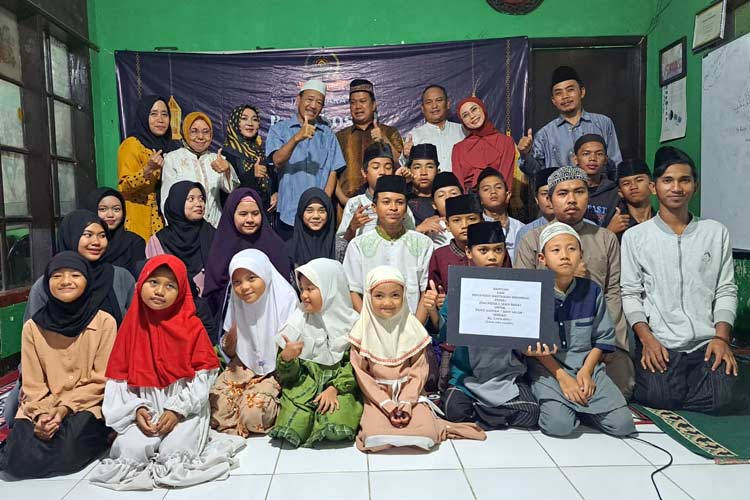 PWI Jabar Gelar Bakti Sosial Ramadan, Santuni Anak Yatim dan Duafa di Bandung