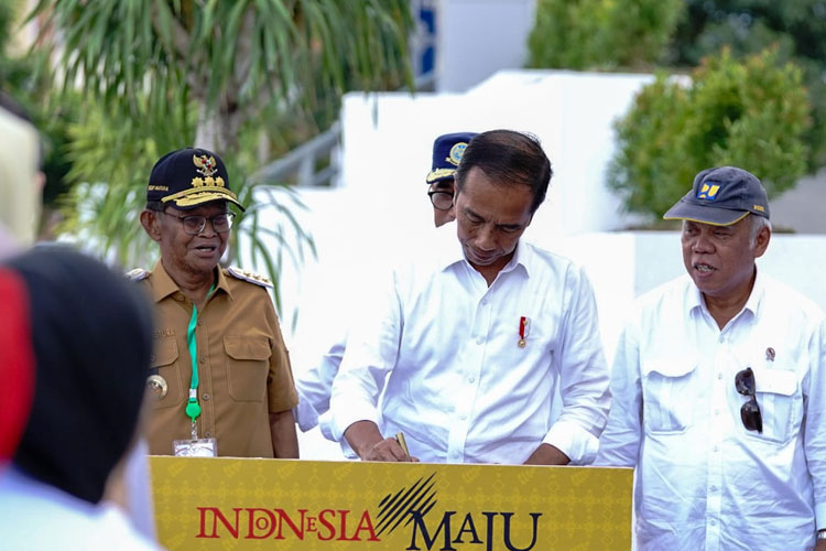 Jokowi Resmikan 3.724 Unit Hunian Tetap Korban Gempa Bumi di Palu