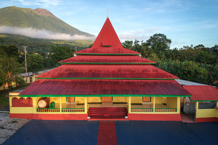 Sigi Heku, Masjid Bersejarah Kesultanan Ternate yang Menjaga Tradisi dan Keharmonisan
