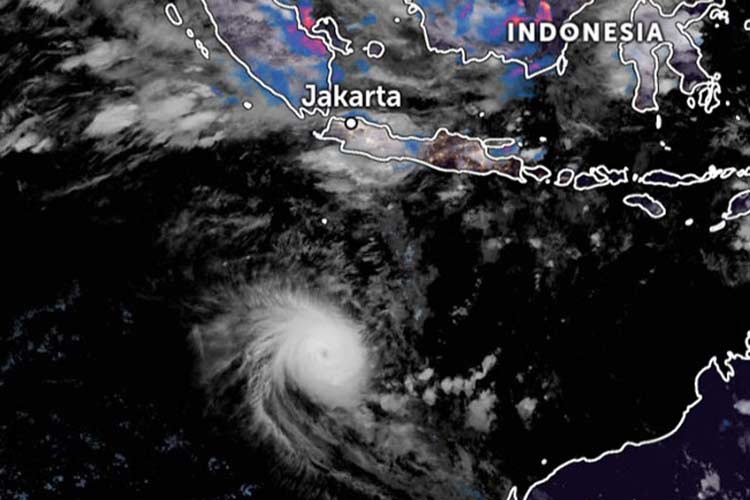 BMKG Sebut Tiga Bibit Siklon Tropis Berpotensi Sebabkan Hujan Badai di Indonesia