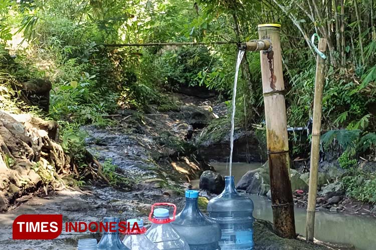 Air Tuk Umbul Ngaropoh, Diyakini Dapat Menyembuhkan Berbagai Penyakit ...