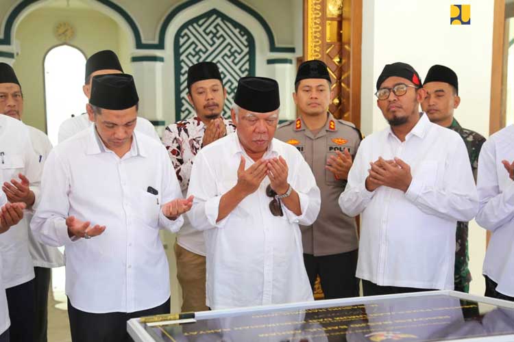 Menteri PUPR RI Resmikan Masjid Baitul Arham di Sumenep