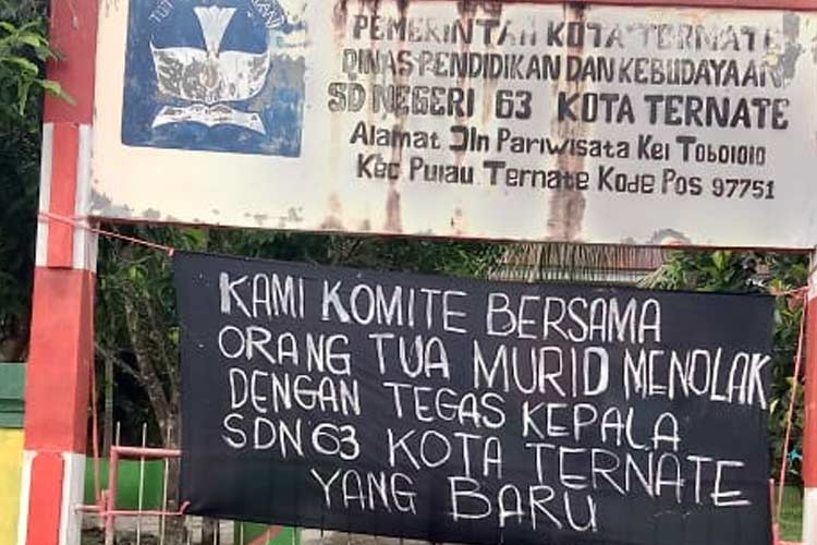 Sekolah Dasar Negeri 63 Tobololo, Kota Ternate, diboikot Komite Sekolah dan wali murid menolak adanya kepala sekolah baru. (Foto: Anugerah for TIMES Indonesia)
