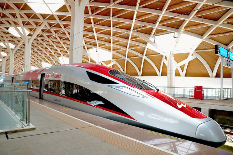 Kereta Cepat Indonesia tambah 12 perjalanan selama masa mudik Lebaran 2024. (Foto: KCIC)