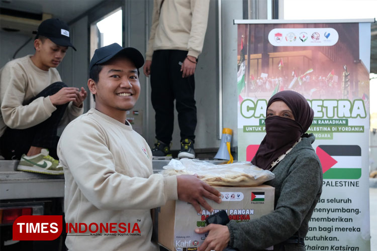 Berkah Ramadan, Mahasiswa Indonesia di Yordania Bantu Pengungsi Suriah
