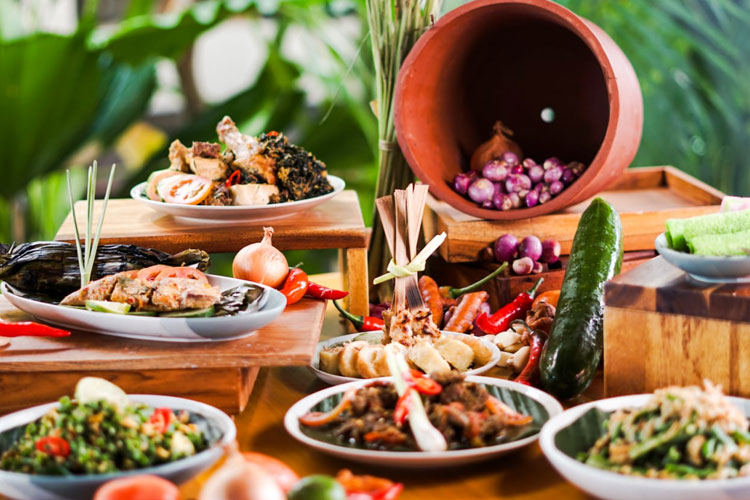 Hidangan Nusantara yang disajikan saat Idul Fitri di Afterglow Baru and Kitchen. (FOTO: Tribe Bali Kuta Beach for TIMES Indonesia)