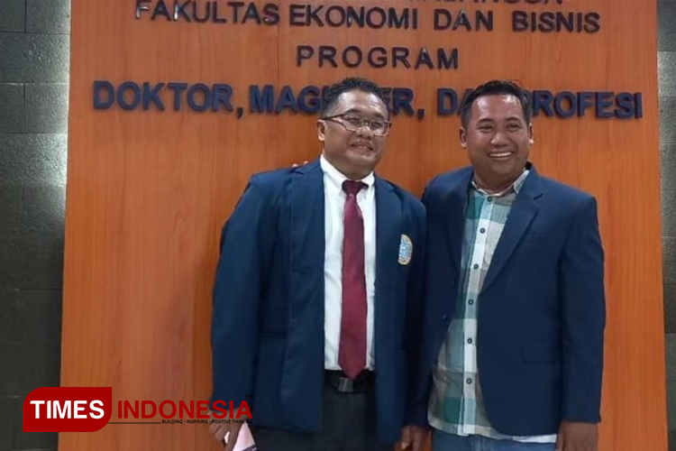 Dekan Fakultas Ekonomi dan Bisnis (FEB) Unisla, Abid Muhtarom. (Foto: Moch. Nuril Huda/ TIMES Indonesia)