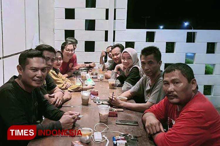 Badan Pelatihan Dan Diklat Dewan Pimpinan Cabang Partai Demokrasi Indonesia Perjuangan Pangandaran diskusi rutin bahas kriteria kandidat bakal calon bupati dan bakal calon wakil bupati (FOTO: Syamsul Ma'arif/TIMES Indonesia)