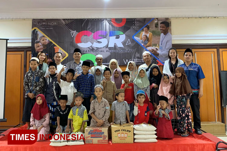 Bahagianya Puluhan Anak Yatim saat Diundang Bukber di Luminor Hotel Jember, Pulang Bawa Paket Sembako