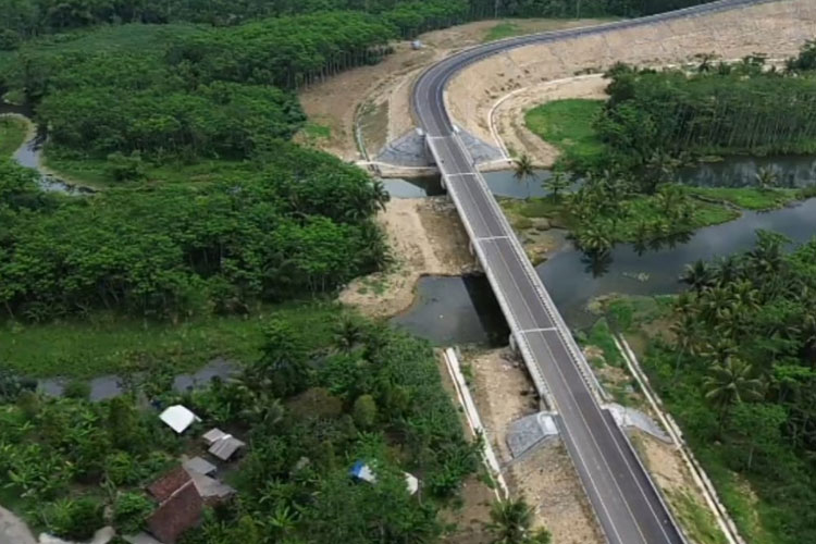 Kementerian PUPR berharap Jalan Pansela dapat meningkatkan layanan transportasi jalan Pulau Jawa bagian selatan. (Foto: Kementerian PUPR)