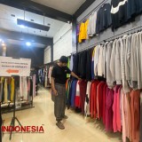 Warga Malang Beberkan Potensi Bisnis Thrifting, Omzet Bikin Kaget