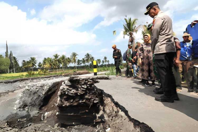 Pemkab Lumajang Catat Kerusakan Jembatan Akibat Banjir Lahar Semeru