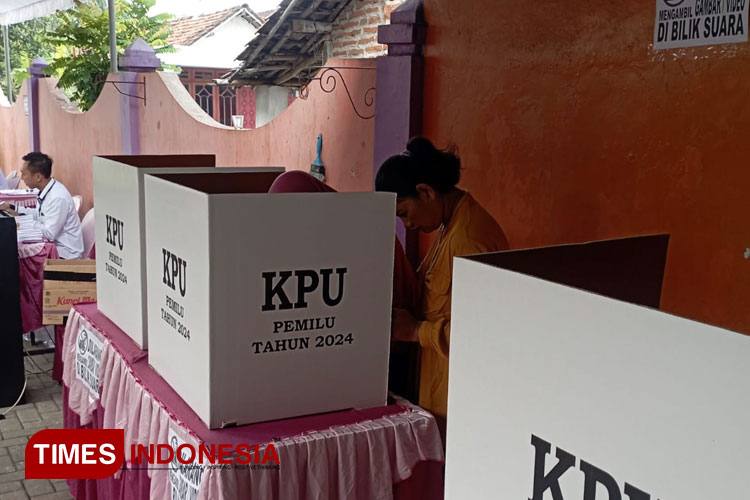 Proses Pemungutan Suara Pemilu di Kabupaten Jombang. (FOTO: Rohmadi/TIMES Indonesia)