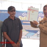 Kementerian ART BPN Serahkan 99 Surat Tanah untuk Warga Nagan Raya Aceh