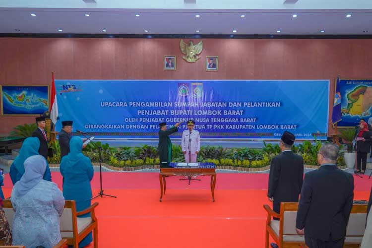 Haji Ilham Dilantik Sebagai Penjabat Bupati Lombok Barat