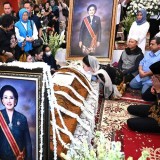 Jokowi Ikut Berduka Atas Wafatnya Mooryati Soedibyo