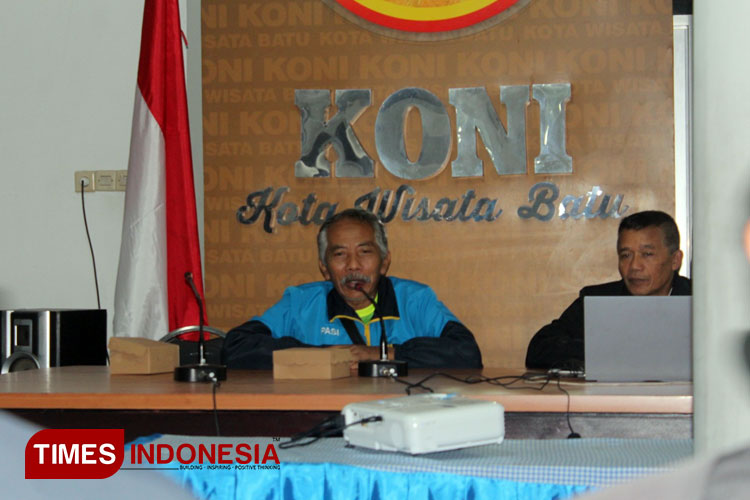 KONI Kota Batu melakukan rapat validasi atlet Puslatkot Ring 1 yang akan diterjunkan di Porprov Jatim 2025. (Foto: Muhammad Dhani Rahman/TIMES Indonesia).