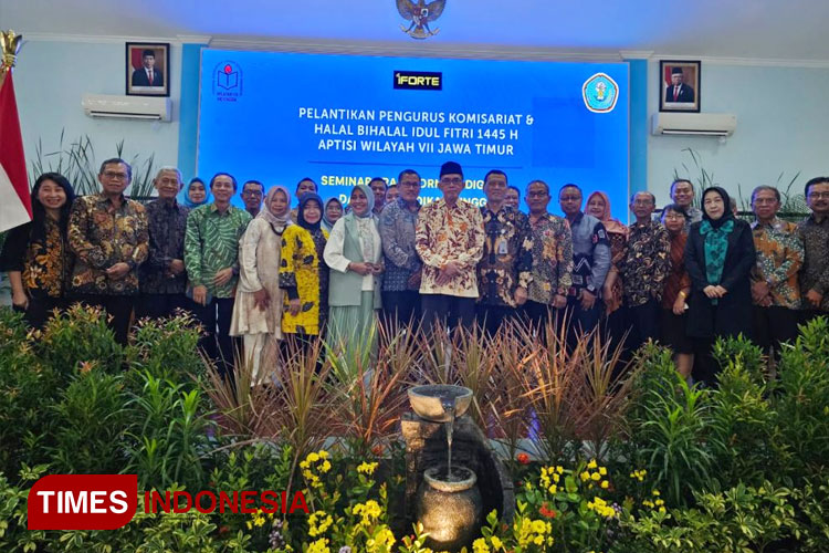 Foto bersama Pengurus APTISI Wilayah VII usai dilantik. (Foto: Humas UNIPMA for TIMES Indonesia)