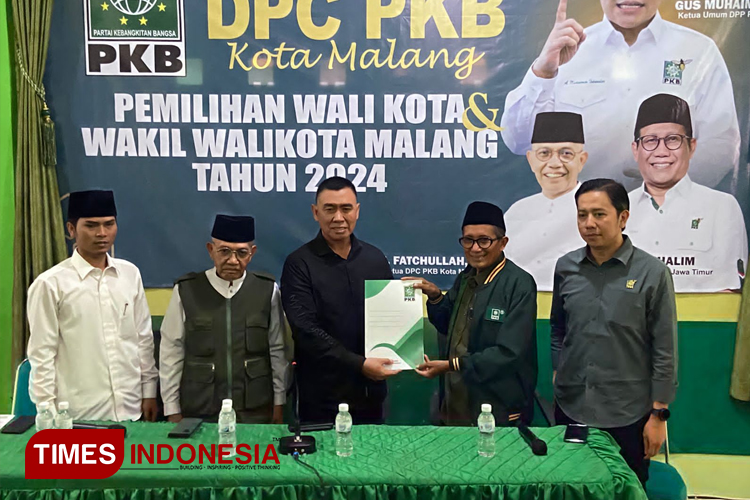 Prosesi pendaftaran Abah Anton sebagai Bacawalkot Malang lewat PKB. (Foto: Rizky Kurniawan Pratama/TIMES Indonesia)