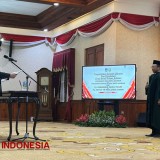 Pj Gubernur Adhy Lantik Kepala Bakesbangpol Jatim Jadi Pj Wali Kota Madiun 