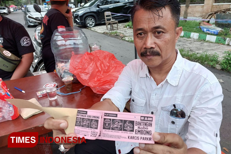 Dishub Kota Malang Tindak Jukir yang Tarik Parkir Rp10 di Gelaran Bantengan