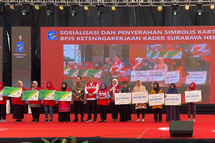 Lindungi Pekerja, Pemkot Surabaya Gelontorkan 7 Miliar untuk Iuran BPJS Ketenagakerjaan
