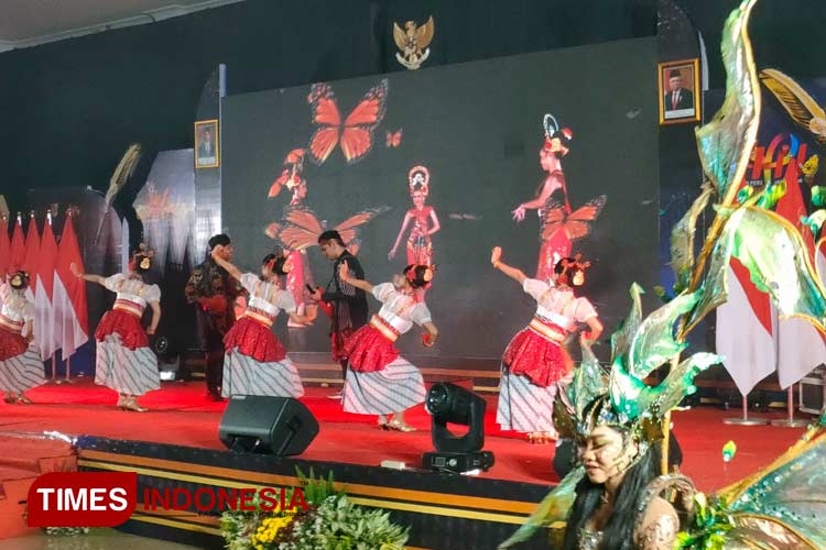 Penampilan Linkrafin dalam acara HPN Jatim 2024 di Jember. (M. Abdul Basid/TIMES Indonesia)