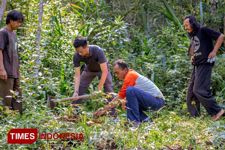 Mas Marrel Apresiasi Resan Blues, Pegiat Seni yang Peduli dengan Konservasi Air