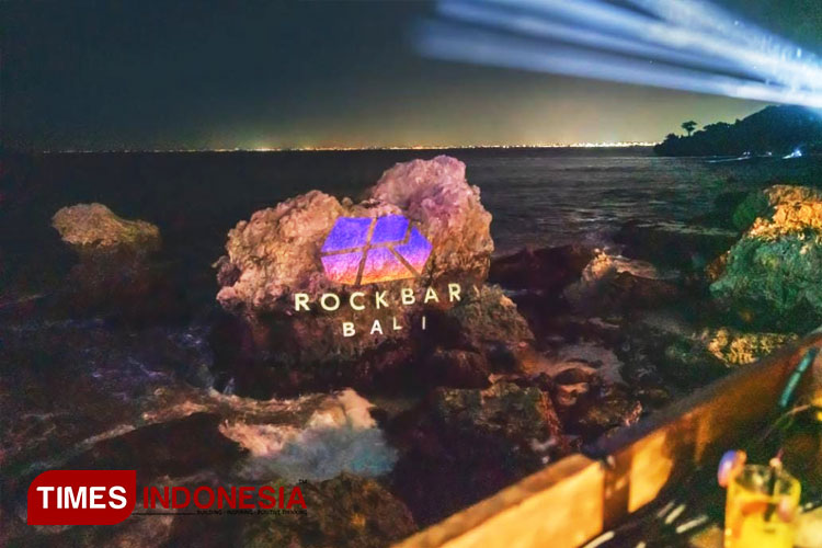 Logo terbaru Rock Bar by Ayana Jimbaran Bali. (FOTO: Susi/TIMES Indonesia) 