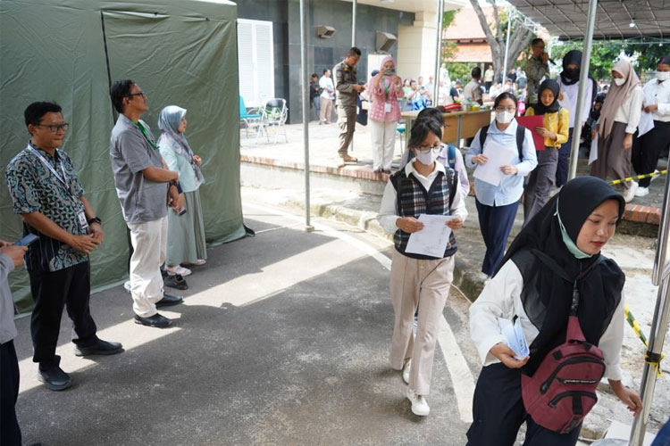 Kegiatan UTBK. (FOTO: dok. UNJ) 