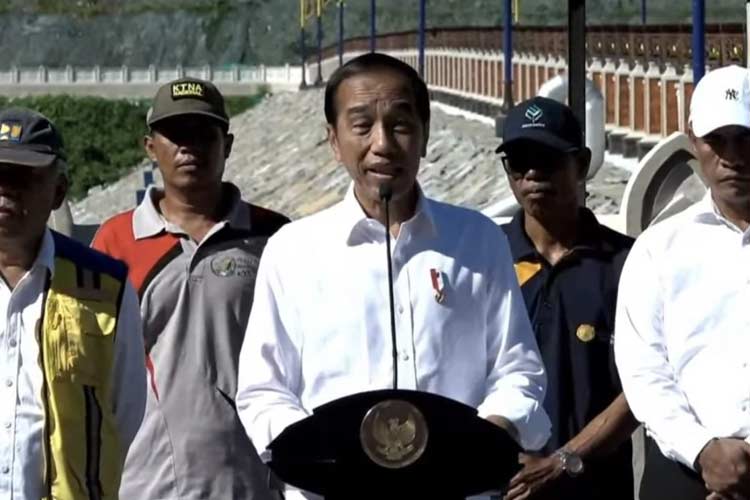 Presiden Jokowi Resmikan Inpres Jalan Daerah NTB dan Bendungan Tiu Suntuk (Foto: Setkab RI)