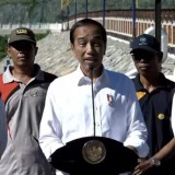 Presiden Jokowi Resmikan Inpres Jalan Daerah NTB dan Bendungan Tiu Suntuk
