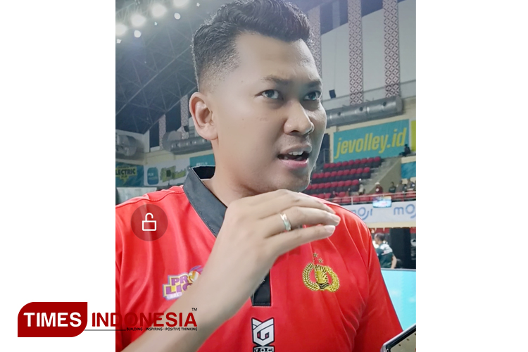 Ayip Rizal pelatih Jakarta Bhayangkara Presisi. (Foto:Marhaban/TIMES Indonesia)